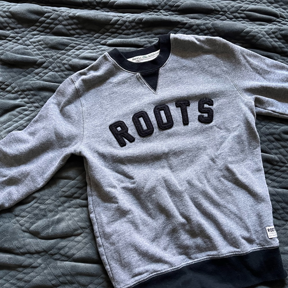 Roots kids sweater